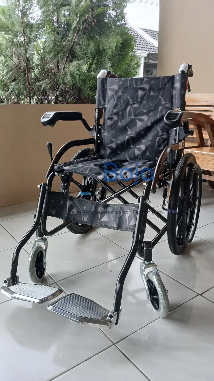 kursi roda travel roda besar boja alkes
